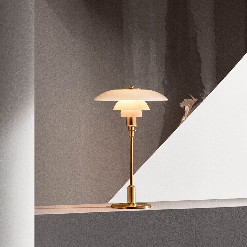 PH 32 Bordlampe Messing Louis Poulsen Louis Poulsen at | Bordlampe, Lampe, Lamper