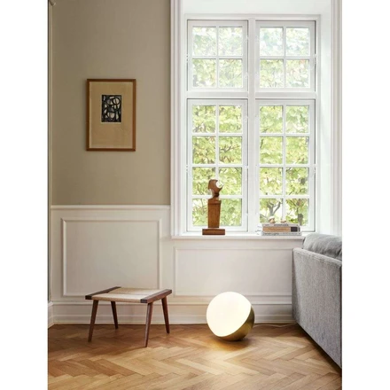 VL Studio Table Lamp/Floor Lamp Ø320 Brass - Louis Poulsen - Buy here