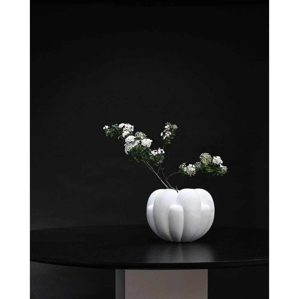 Bloom Vase Petit Bone Hvit - 101 Copenhagen Bloom Vase Petit Bone Hvit - 101 Copenhagen