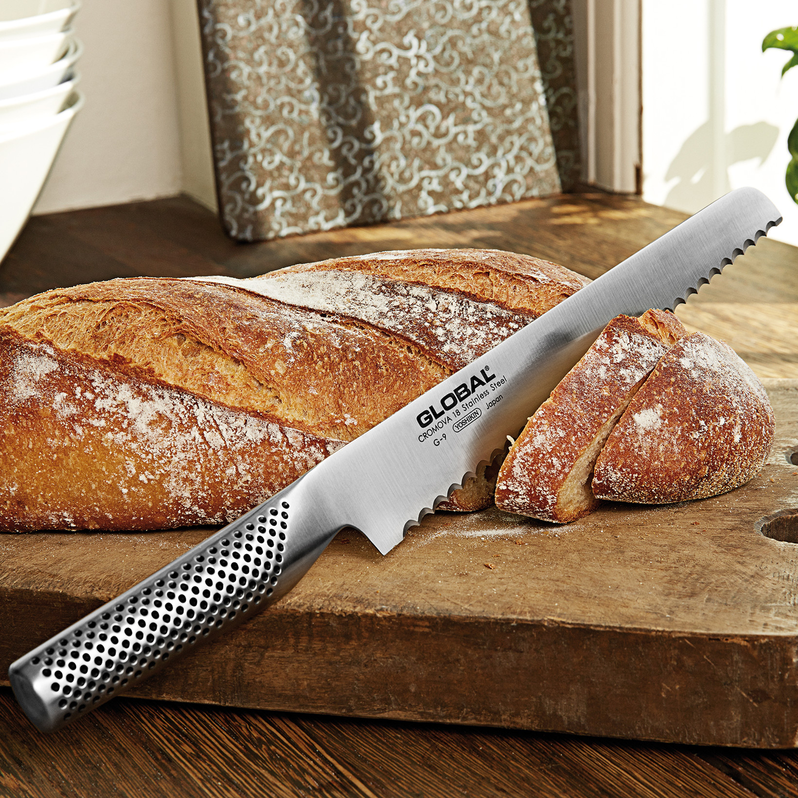 Нож кухонный для хлеба 22 см, серия Global, g-9, Global