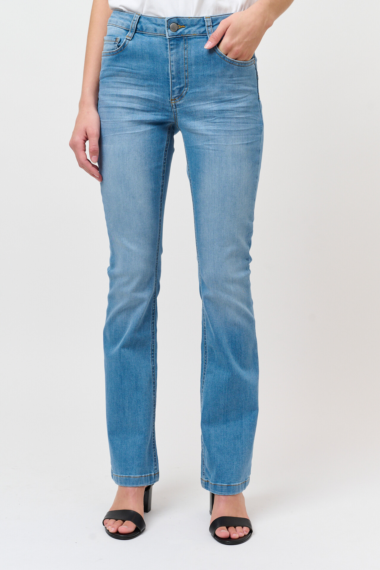 CRÉTON CRYola flare jeans  (LYS DENIM BLÅ 27 IN)