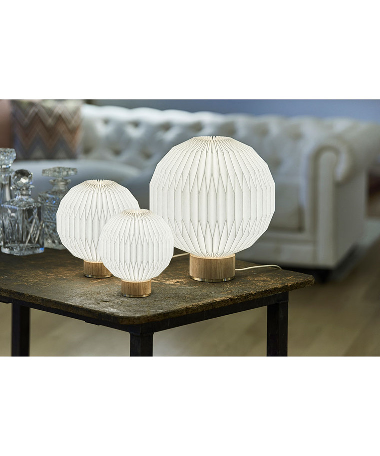 Le Klint 375 Bordlampe X Small Plast Le Klint Le klint lampe | FINN.no