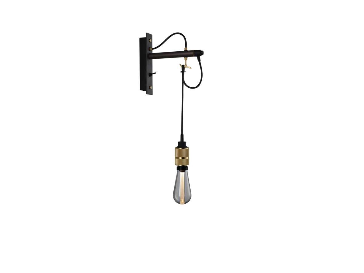 Buster+Punch – Hooked Vägglampa Graphite/Brass