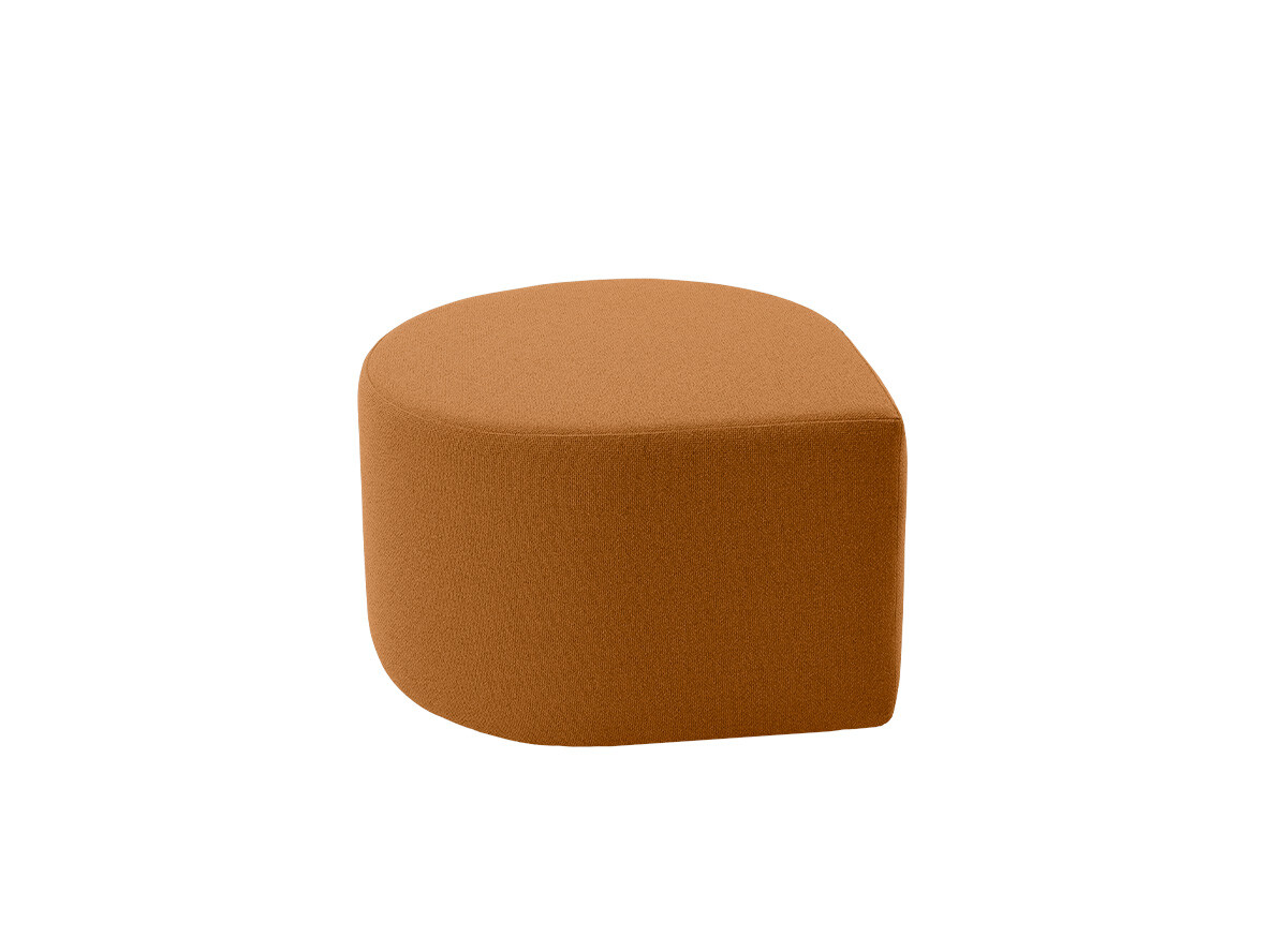 AYTM – Stilla Pouf Bärnsten Bouclé