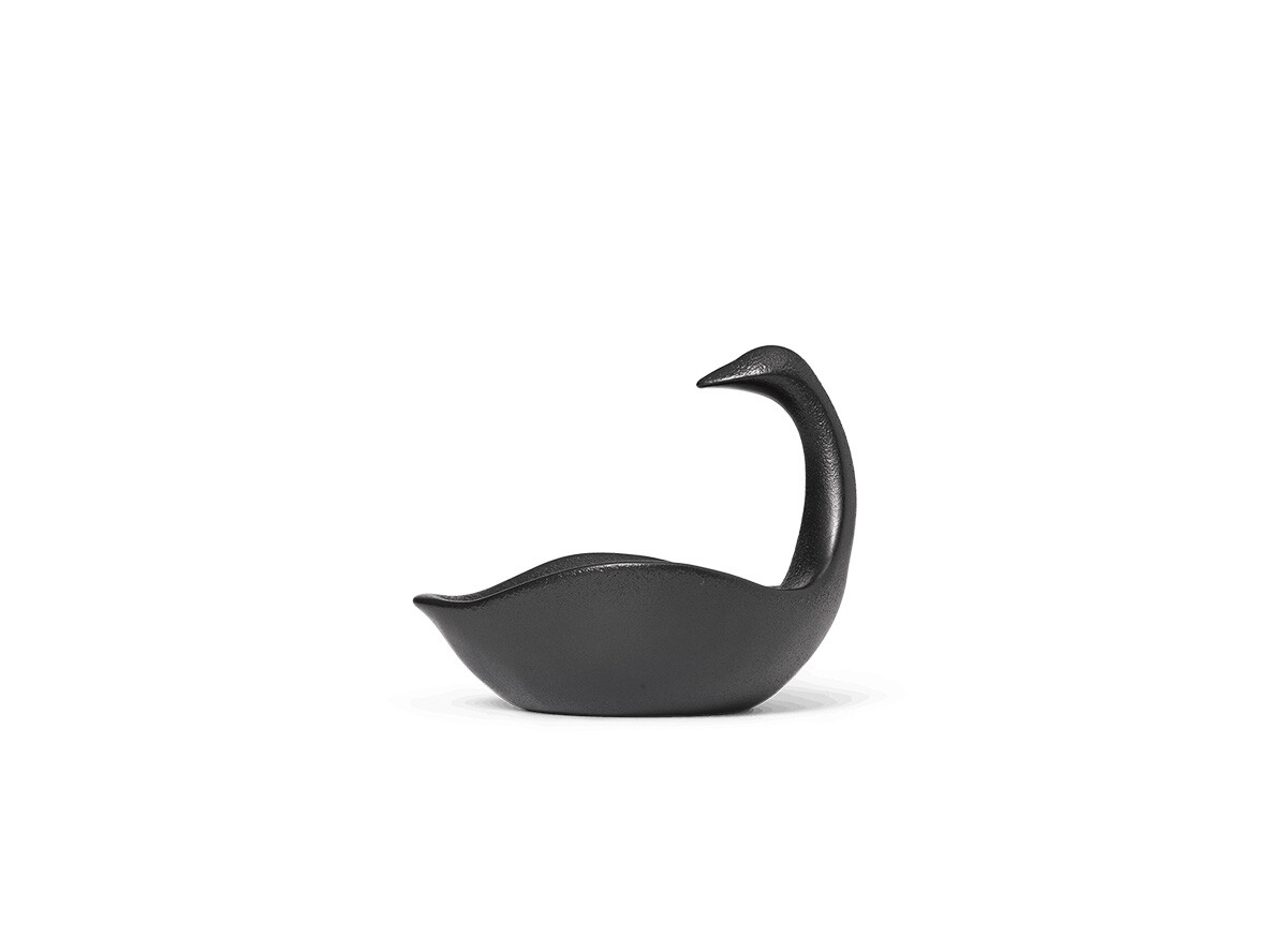 ferm LIVING – Swan Centrepiece Svart