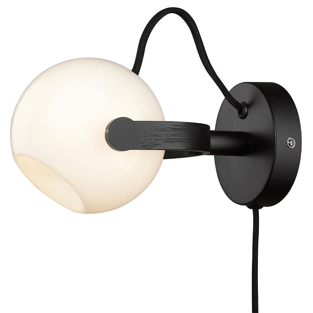 Halo Design - D.C Vegglampe Ø12 Opal