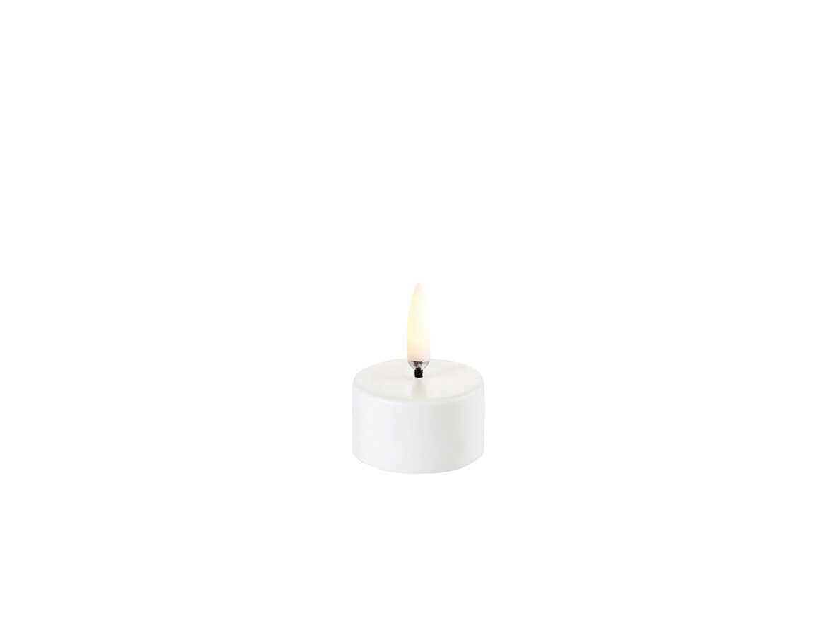 Uyuni Lighting – Värmeljus w/Battery 4×2,1cm Nordic White Uyuni Lighting