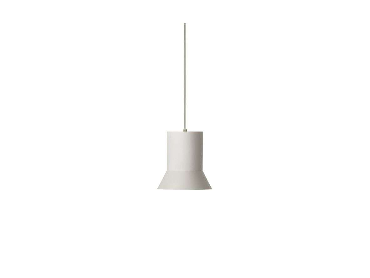 Bilde av Normann Copenhagen - Hat Pendel Medium Warm Grey Normann Copenhagen