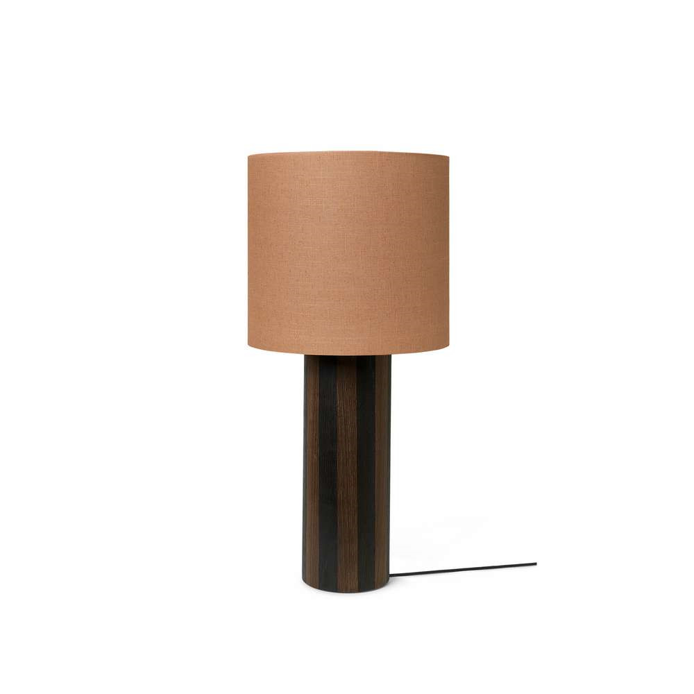 ferm LIVING – Post Golvlampa Lines/Curry